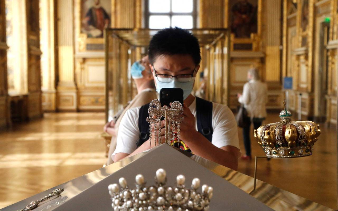 Juwelendiebstahl im Louvre