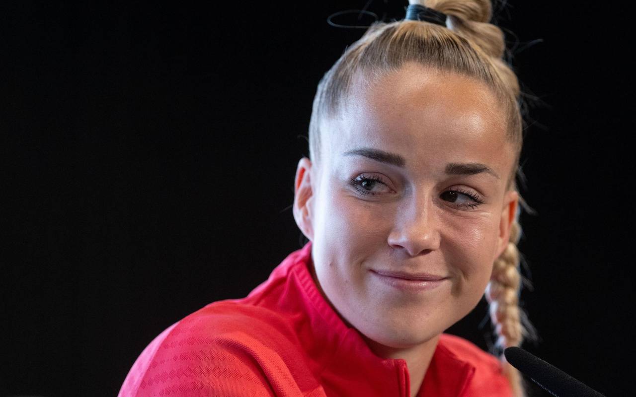 Pressekonferenz Fußball Nationalmannschaft Frauen