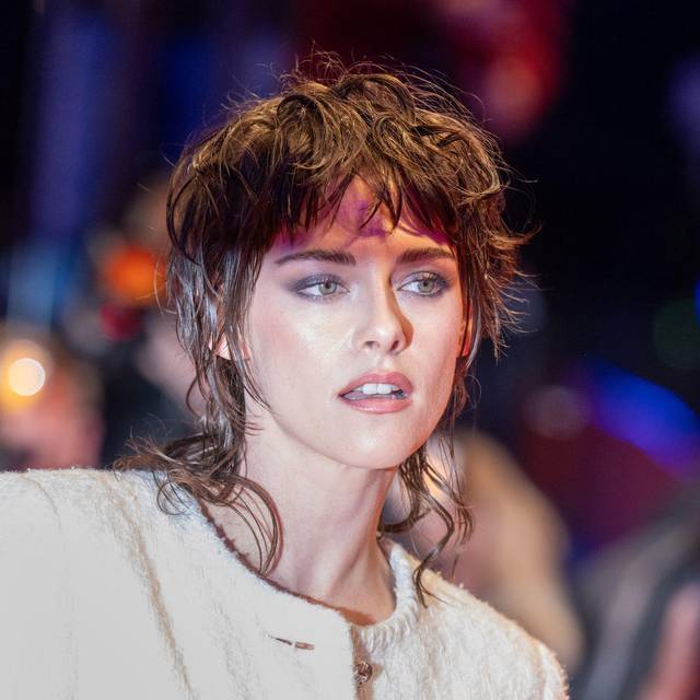 Kristen Stewart während der Berlinale 2024 auf dem roten Teppich