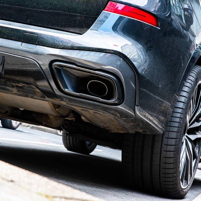Auspuff eines Autos
