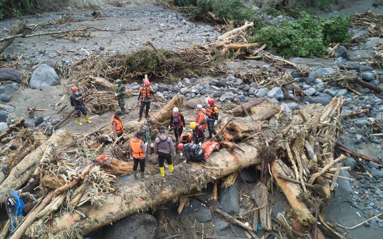 Überschwemmungen in Indonesien