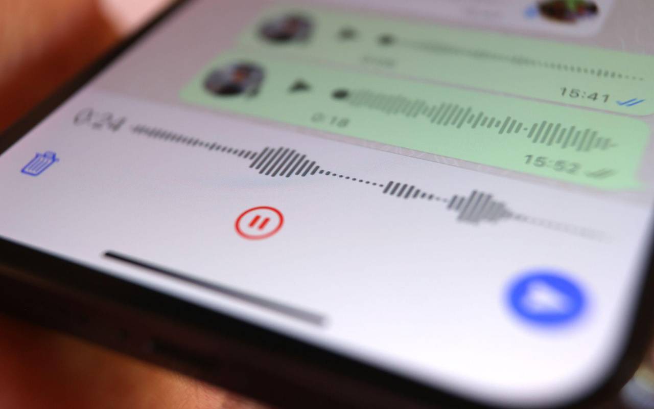 WhatsApp-Sprachnachricht auf einem Smartphone