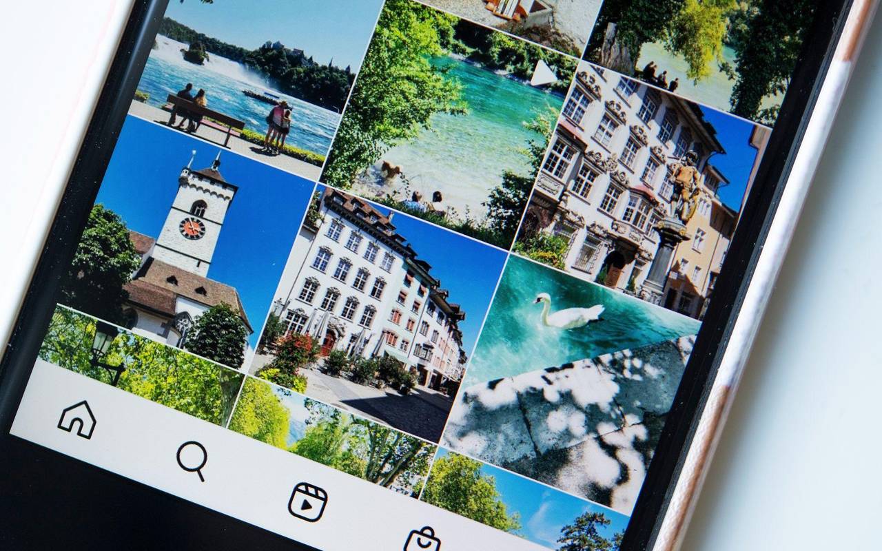 Fotos sind auf einem Smartphone zu sehen