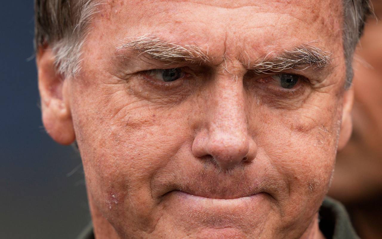 Jair Bolsonaro verlässt ein Krankenhaus