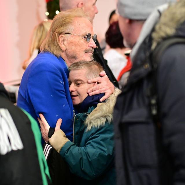 Weihnachtsfeier für Berliner Obdachlose