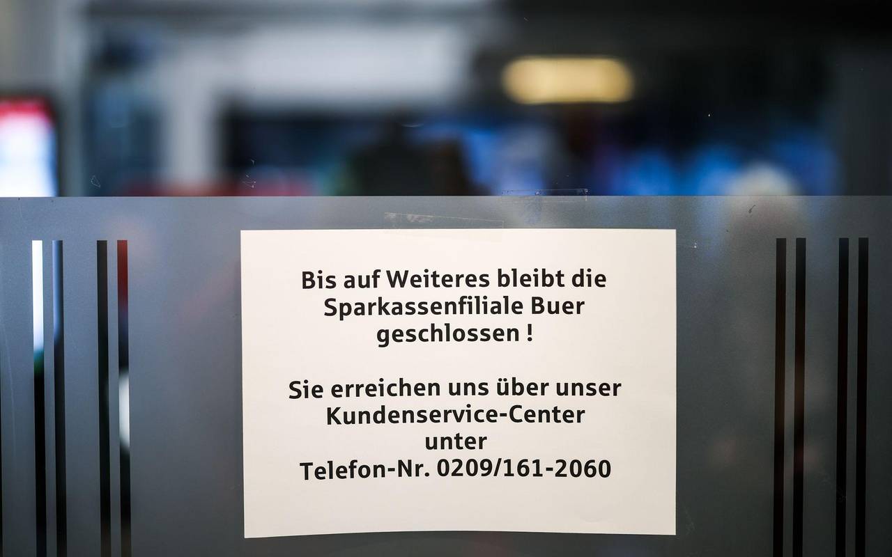 Nach Bankeinbruch - Tresorraum mit Bohrer aufgebrochen
