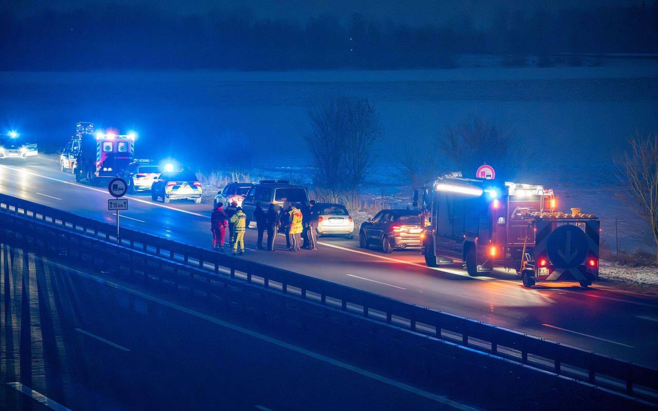 Verdacht auf Sprengstoff - A3 gesperrt