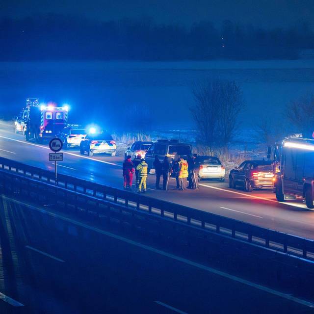 Verdacht auf Sprengstoff - A3 gesperrt