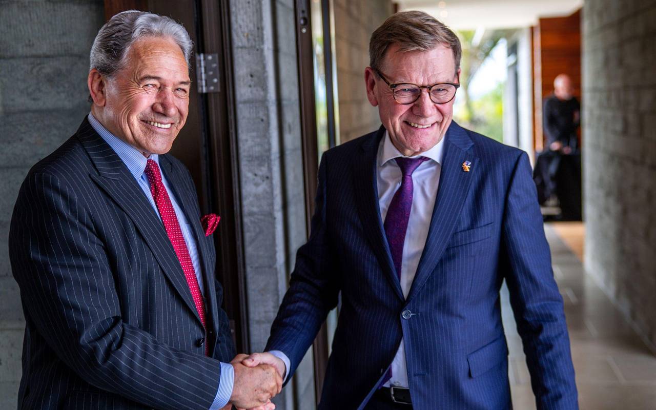 Außenminister besucht Neuseeland