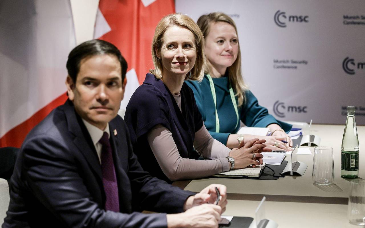 US-Außenminister Marco Rubio (l), und Kaja Kallas (M)