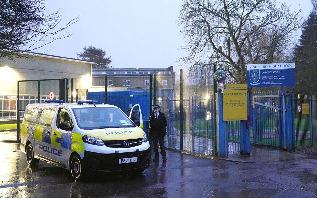 Zwei Teenager an Londoner Schule niedergestochen