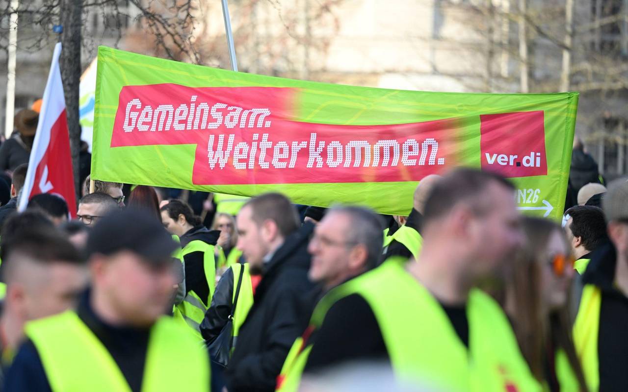 Warnstreik im Nahverkehr - Berlin