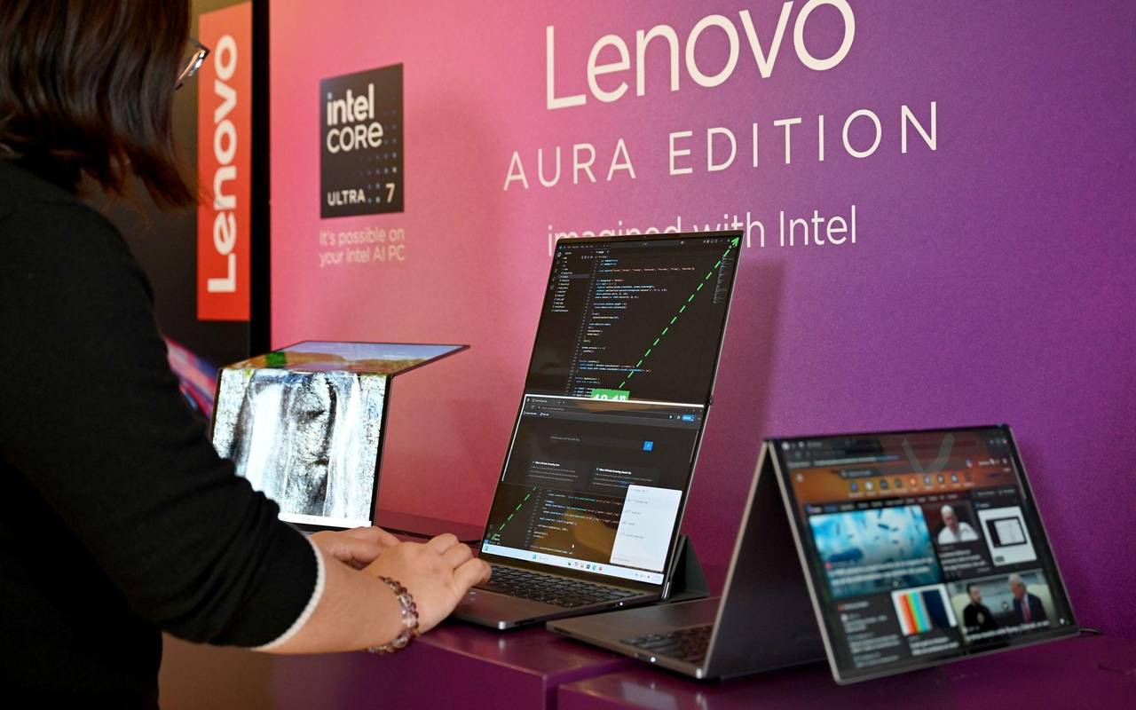 Mobilfunkmesse MWC in Barcelona - Laptop mit Flip-Funktion