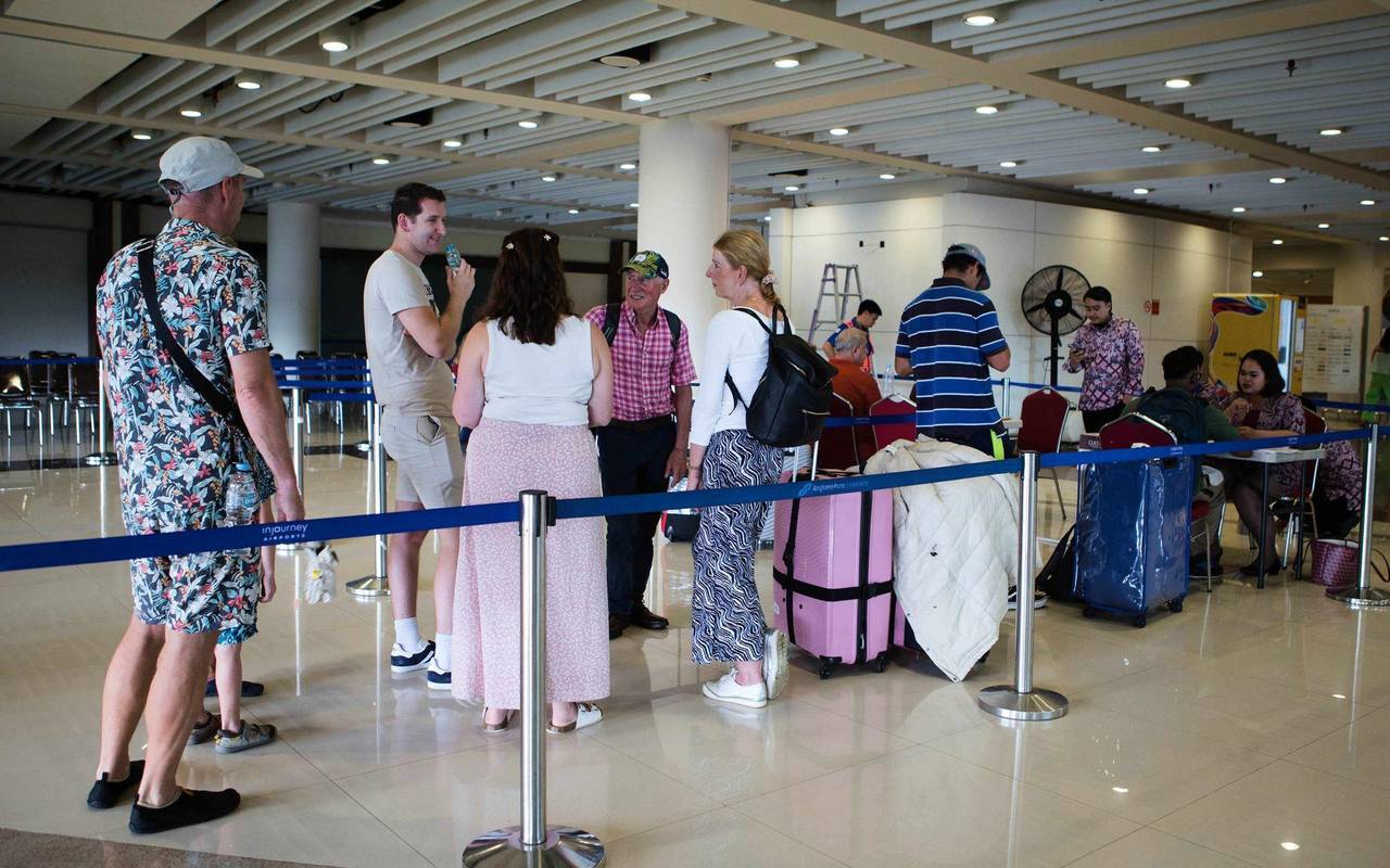 Angriff auf den Iran - Flughafen auf Bali