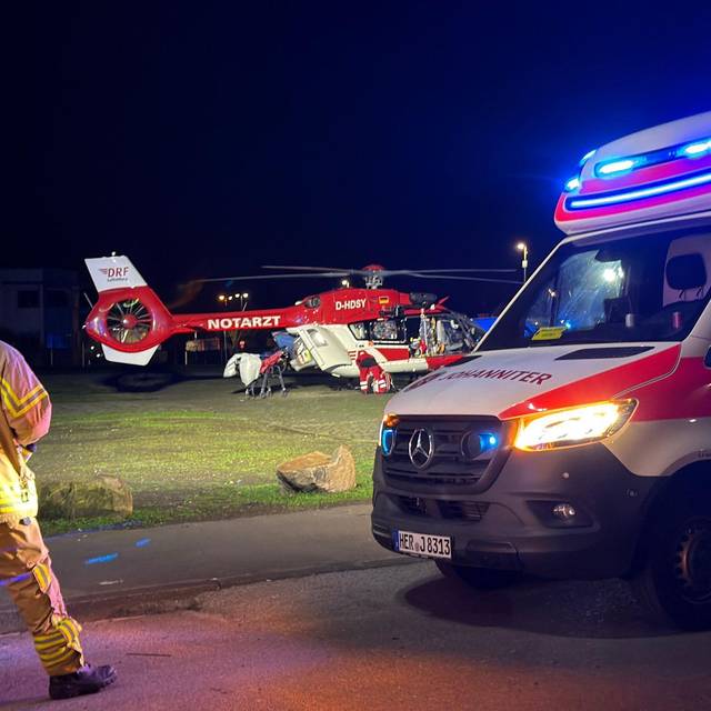 Kleinkind stürzt aus Fenster