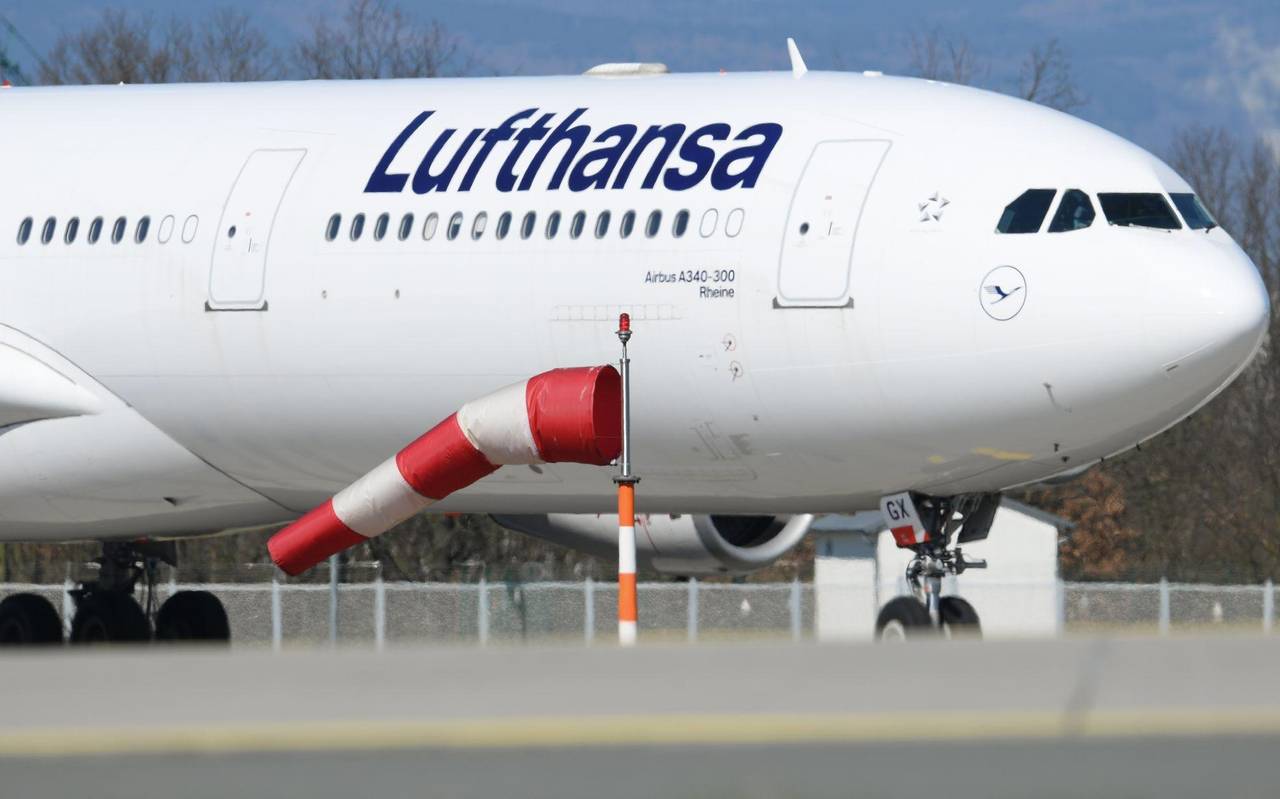 Airbus A340 am Flughafen Frankfurt am Main