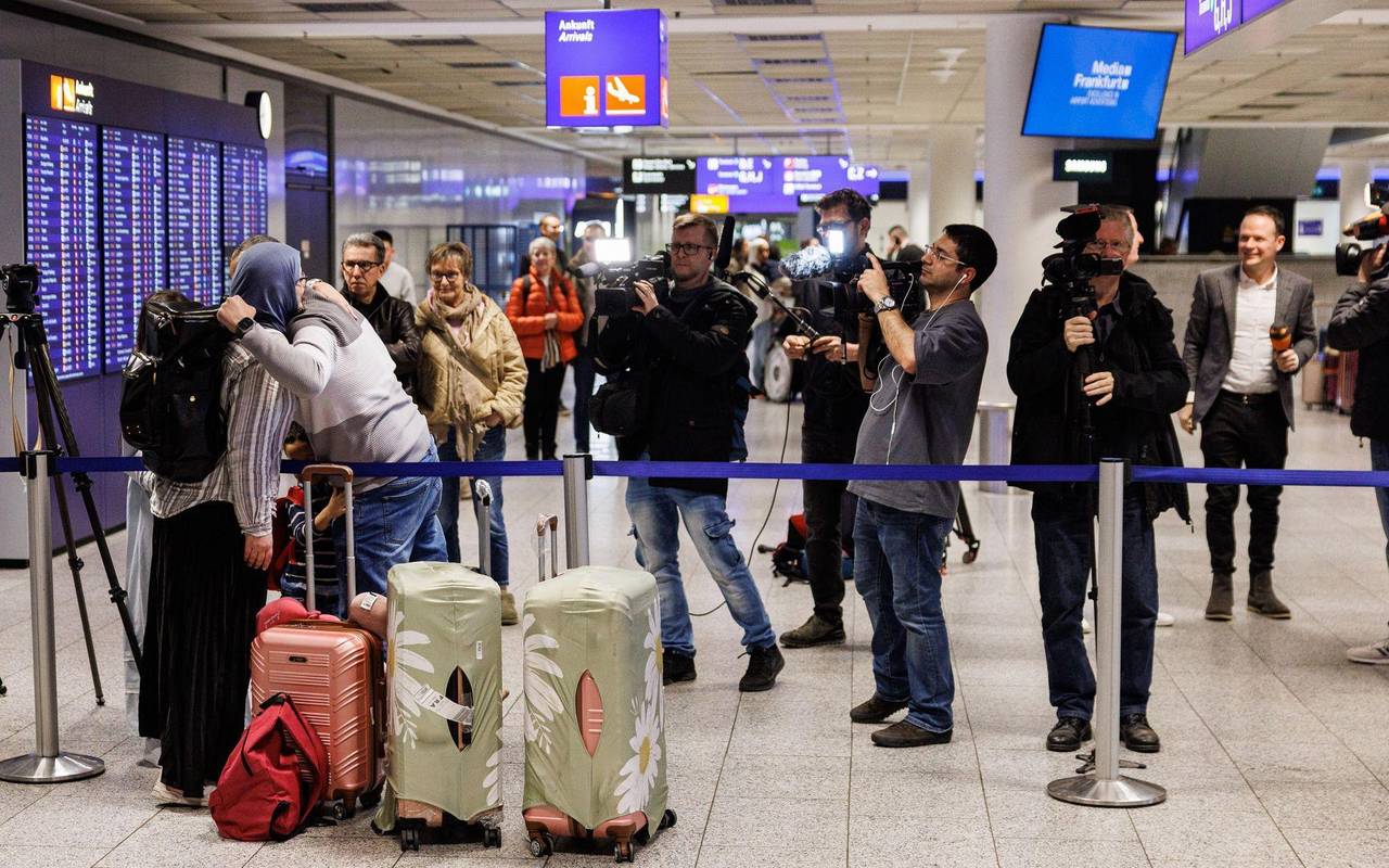 Iran-Krieg - Erster Evakuierungsflug aus Oman