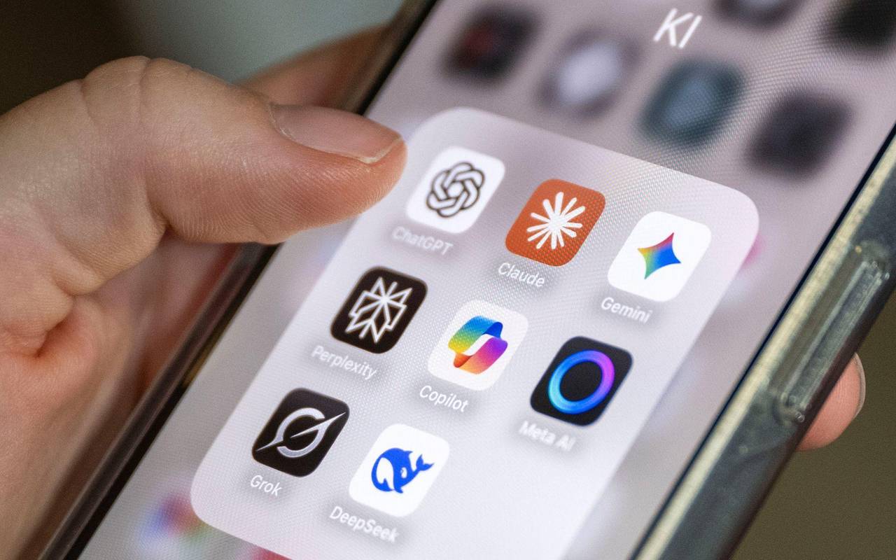 KI-Apps auf einem Smartphone