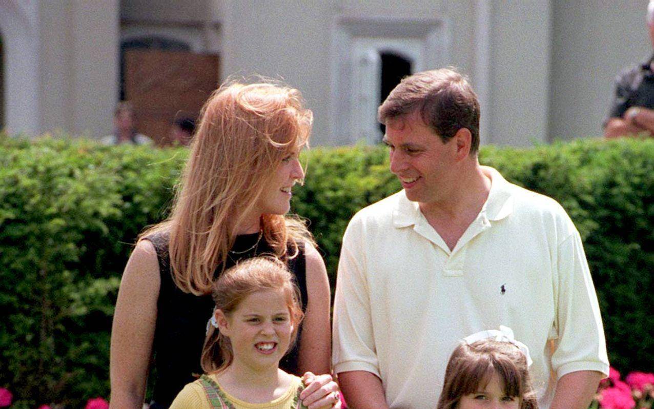 Ex-Prinz Andrew (rechts) mit Familie.