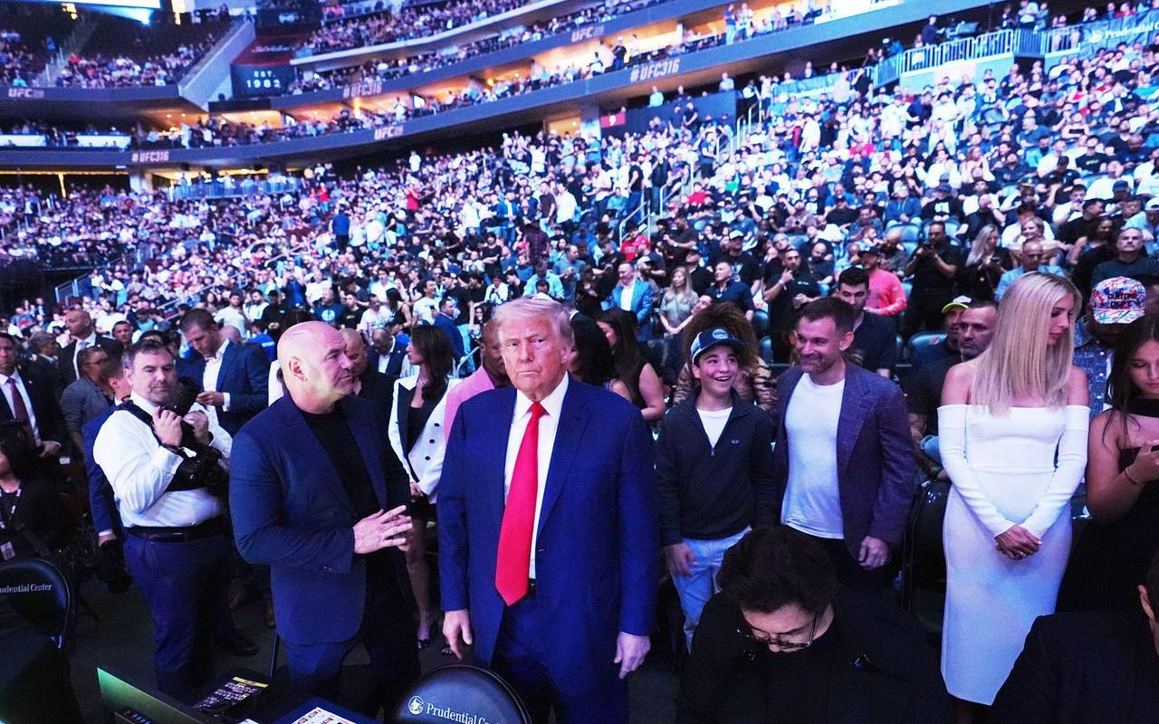 FBI-Agenten lernen Kampftechniken von MMA-Stars