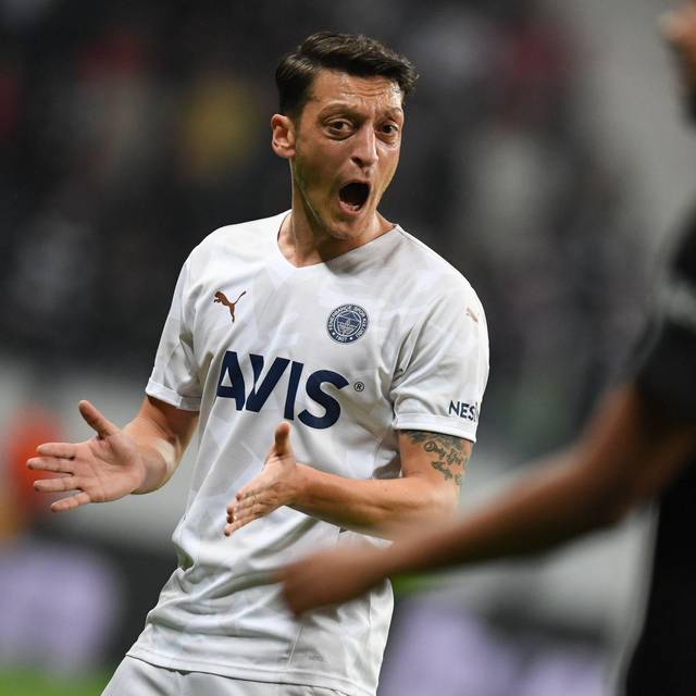 Mesut Özil