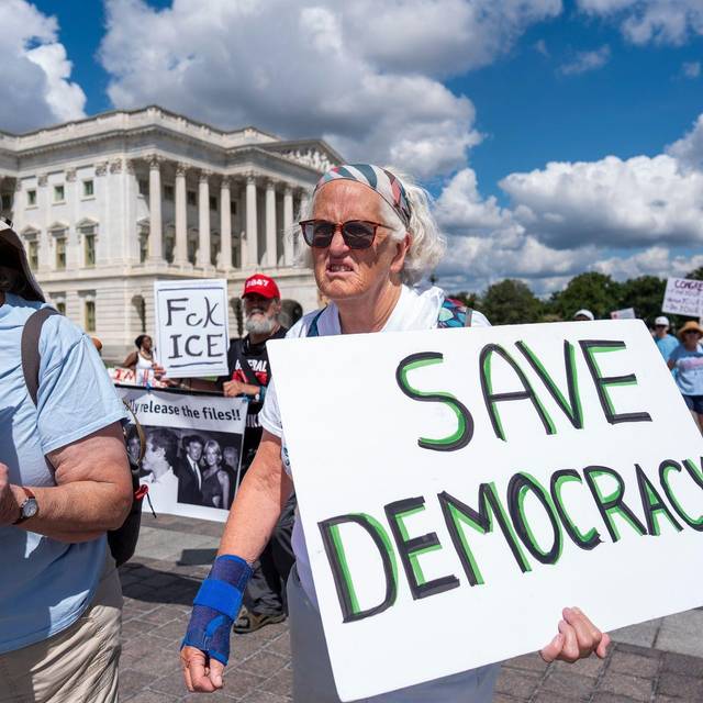Demonstration gegen US-Regierung vor dem Kapitol