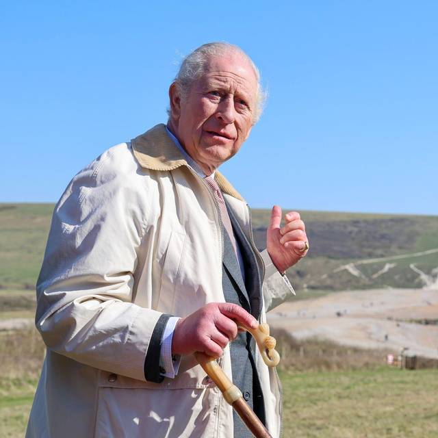 König Charles III. eröffnet Naturschutzgebiet