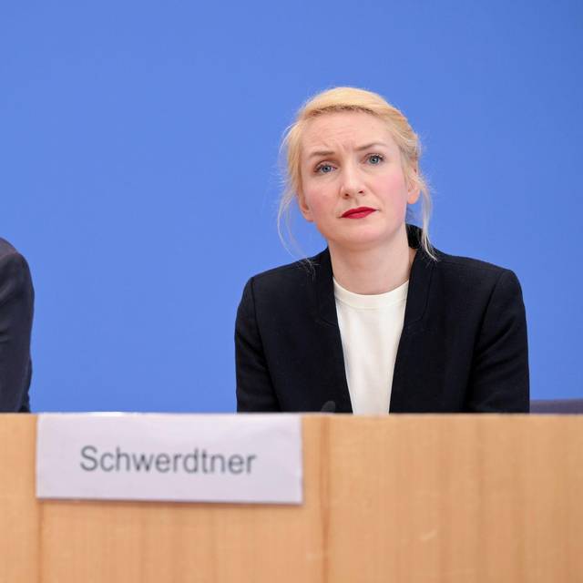 Jan van Aken und Ines Schwerdtner