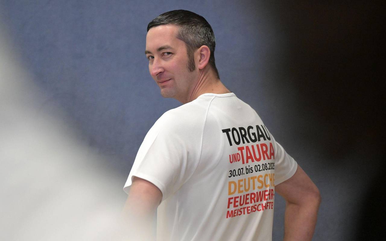 Konzert des Sängers Heino aus Solidarität mit Feuerwehrmann