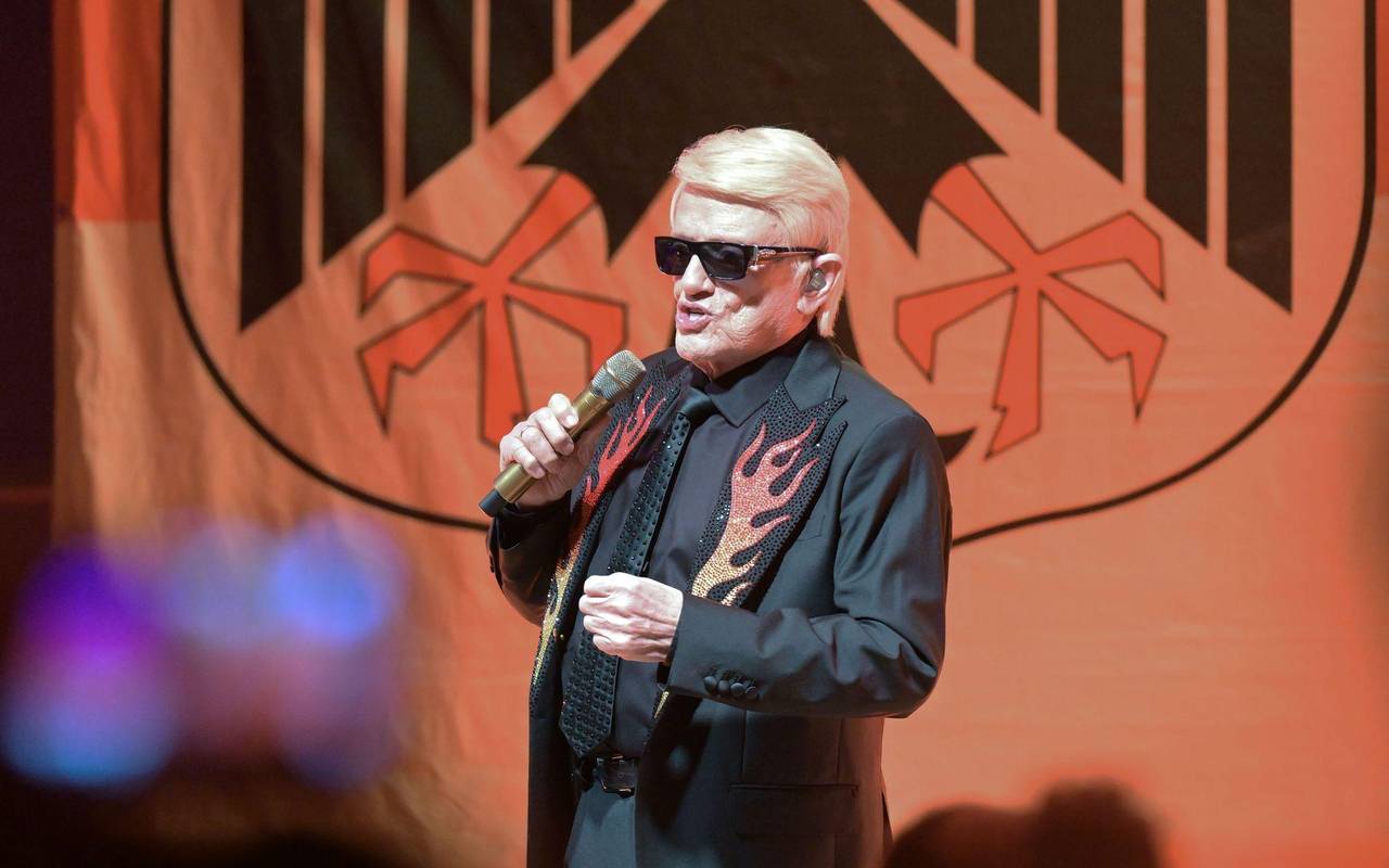 Konzert des Sängers Heino aus Solidarität mit Feuerwehrmann