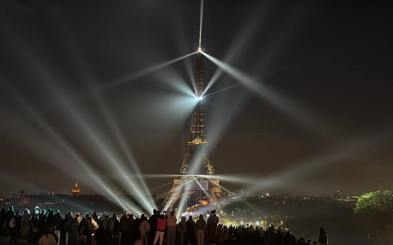 Céline Dion kündigt Bühnen-Comeback an