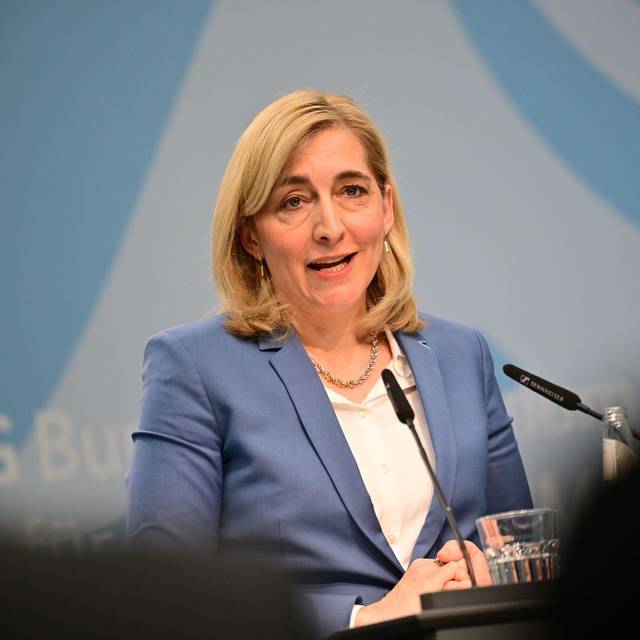 Ministerin Warken zur Finanzreform der gesetzlichen Krankenkasse