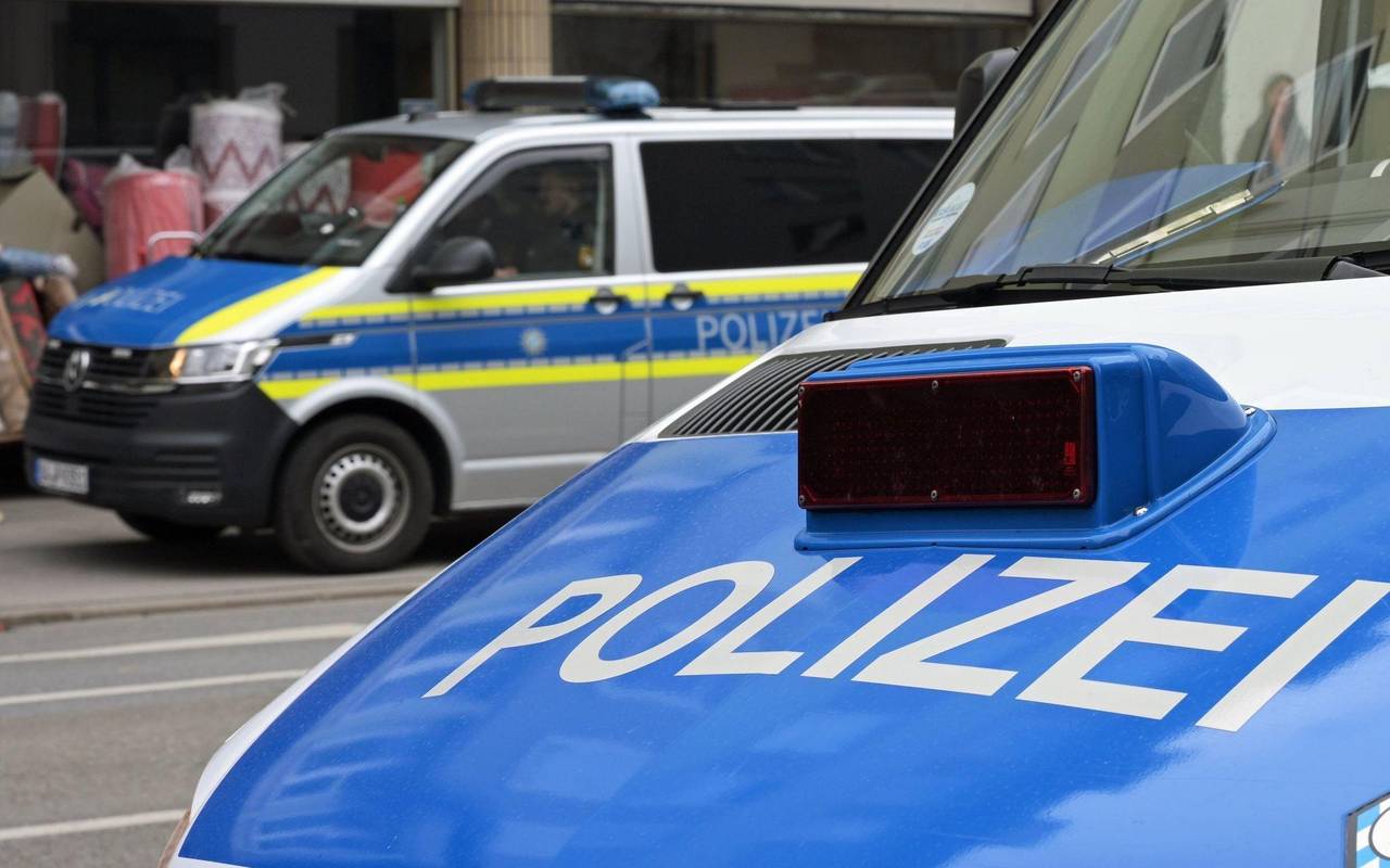 Großeinsatz der Polizei und Zoll in München
