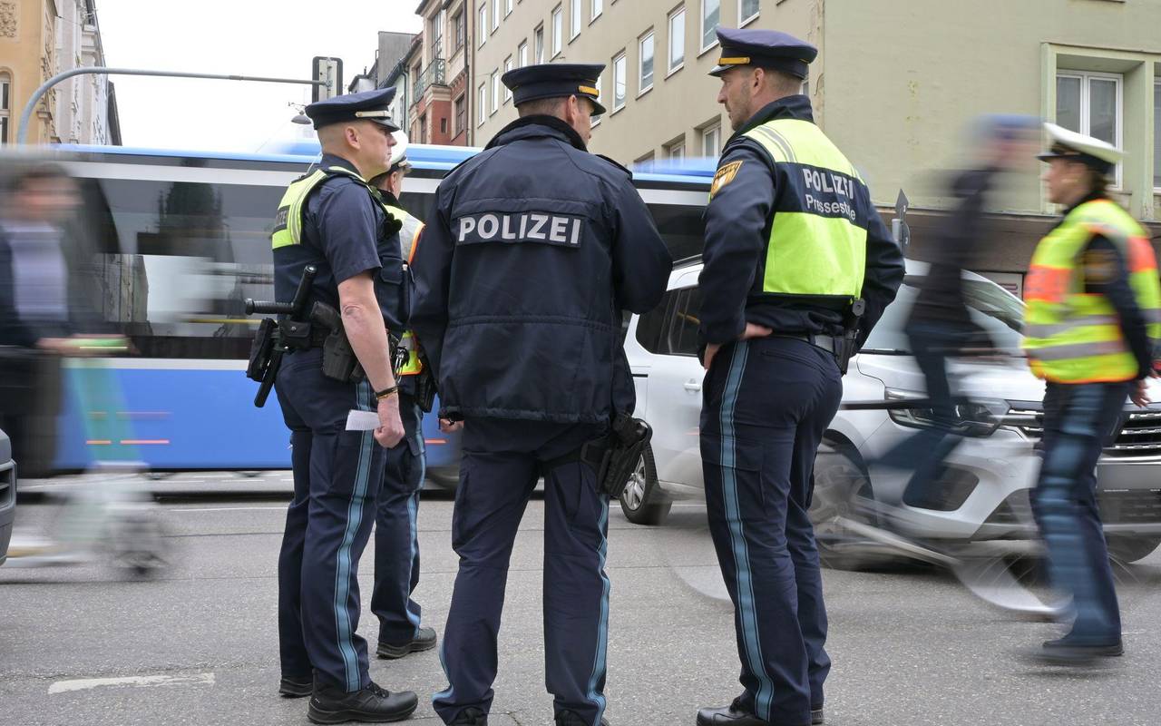 Großeinsatz der Polizei und Zoll in München