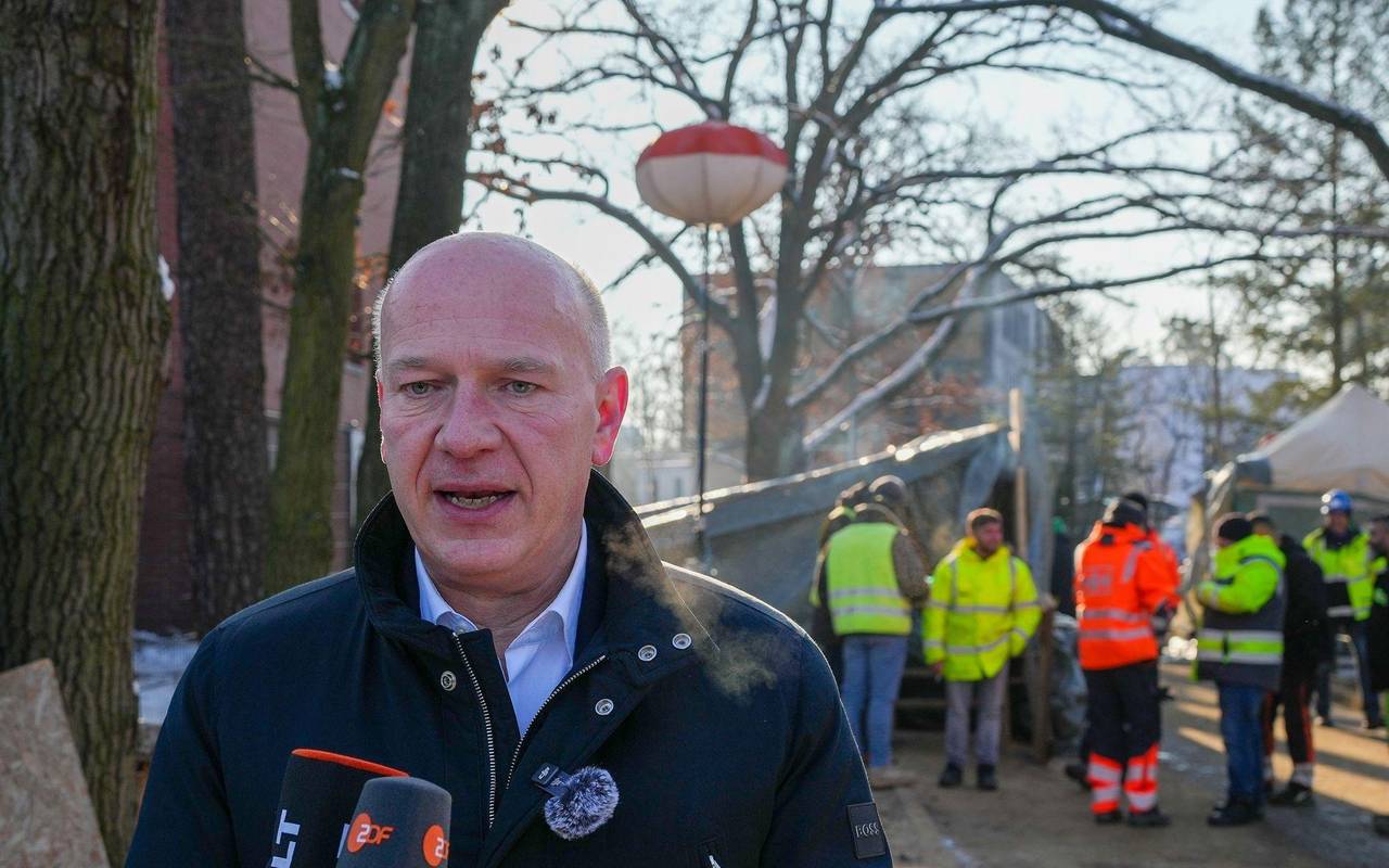 Kai Wegner während des Stromausfalls