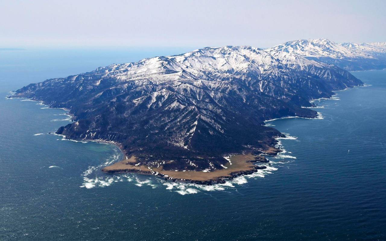 Starkes Erdbeben erschüttert Japan