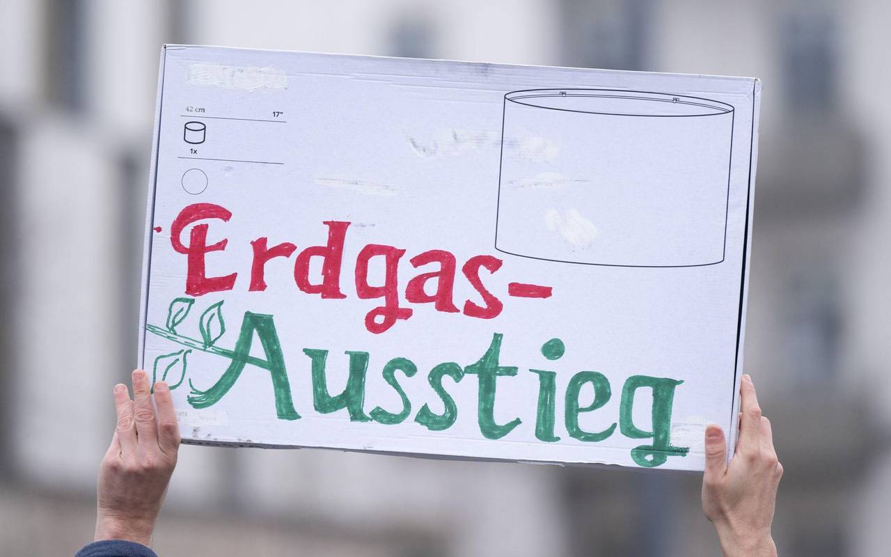 Klima-Aktivisten demonstrieren in Dresden