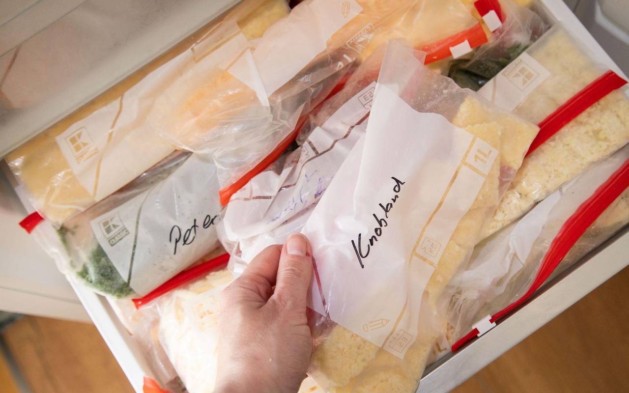 Portionierter Knoblauch in einem Gefrierbeutel