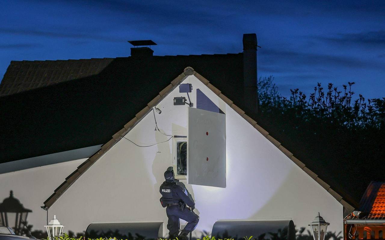 1.200 Polizisten bei Razzia gegen "Hells Angels" im Einsatz