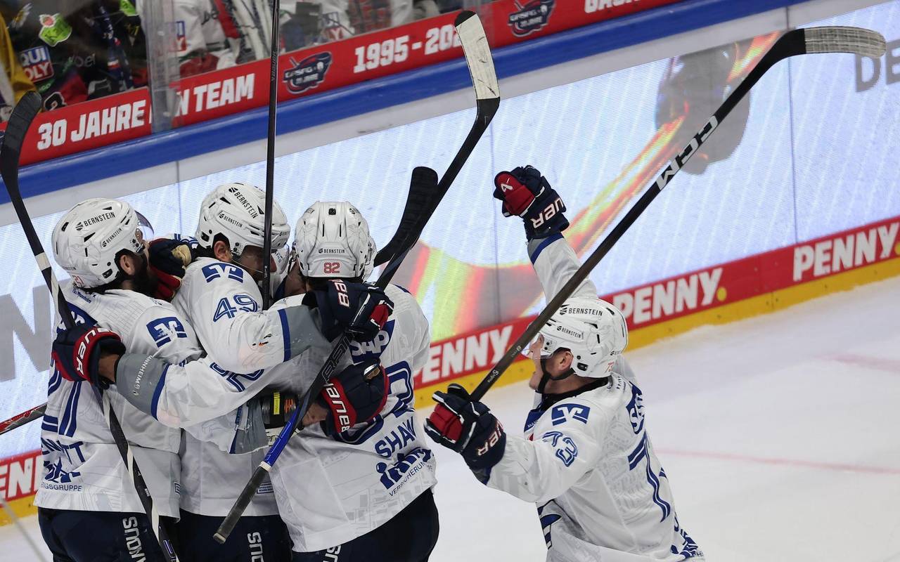 Eisbären Berlin - Adler Mannheim