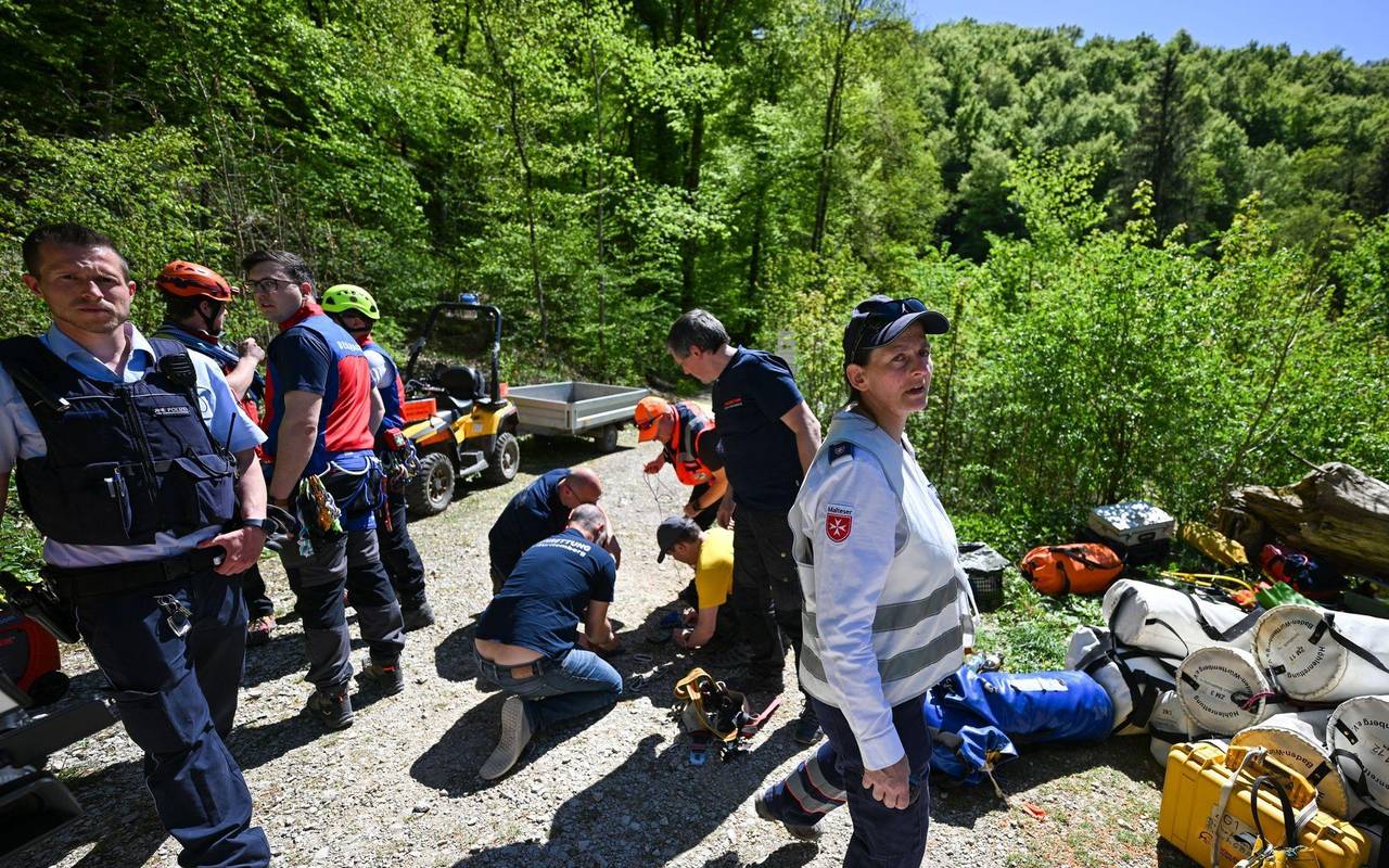 Rettungseinsatz in Falkensteiner Höhle