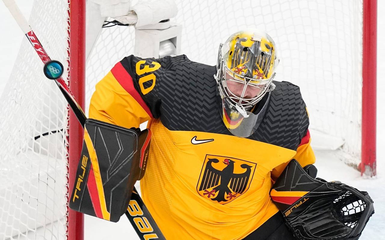 Torhüter Philipp Grubauer