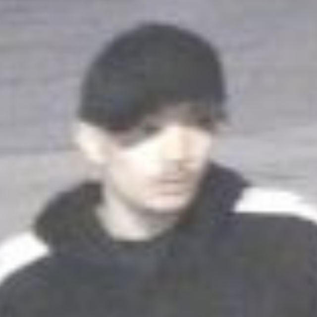 Fahndung Überfall am Heinrich-Böll-Platz