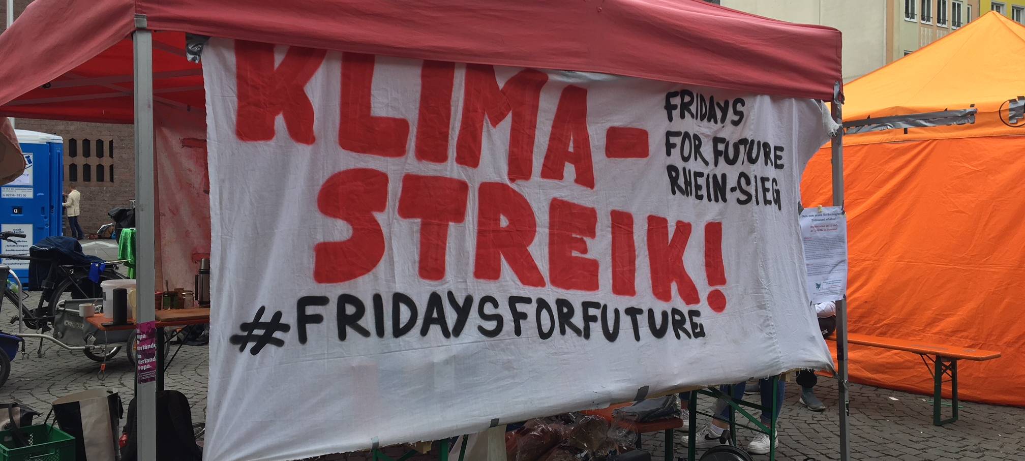 Urlaub bei der Stadt für Umwelt-Demonstration