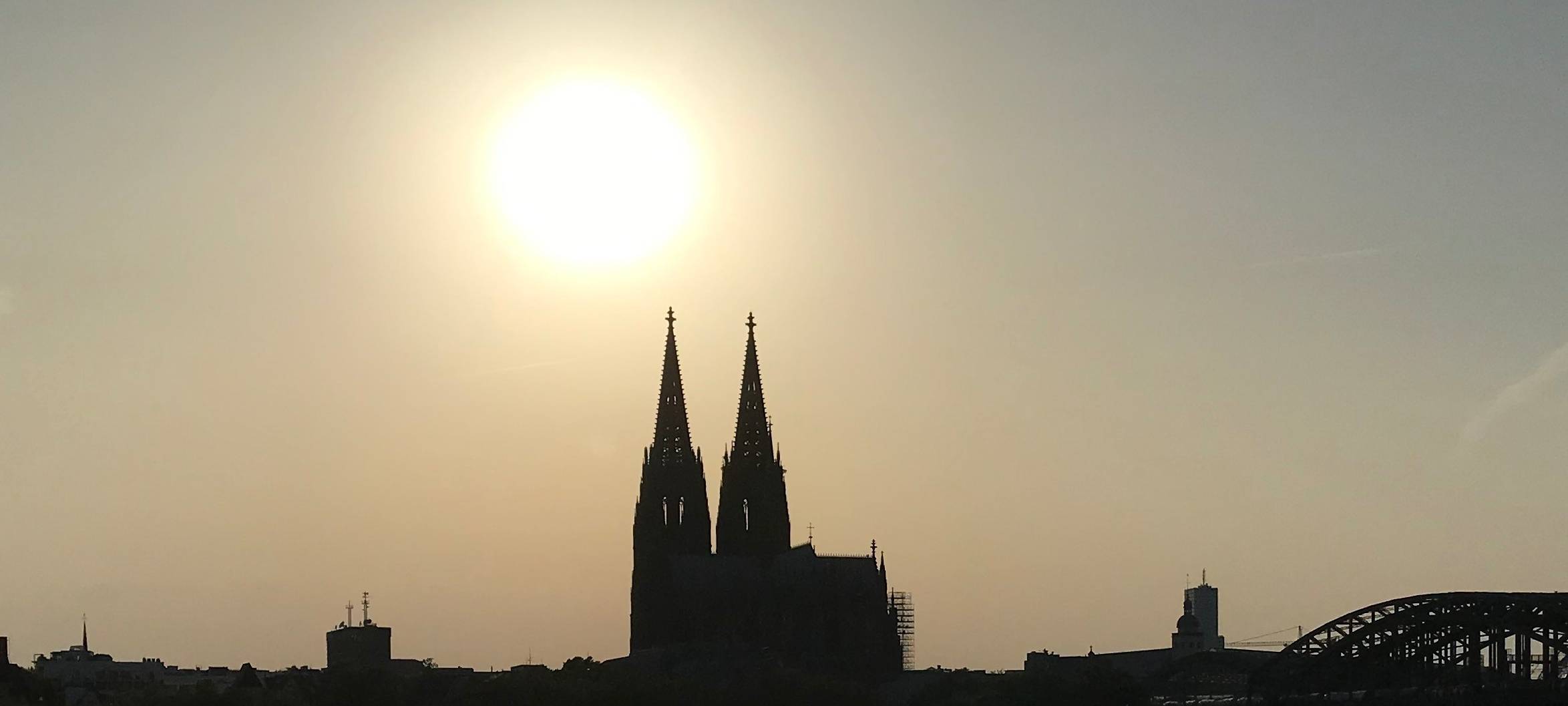 Stadt Köln schaltet Hitzetelefon