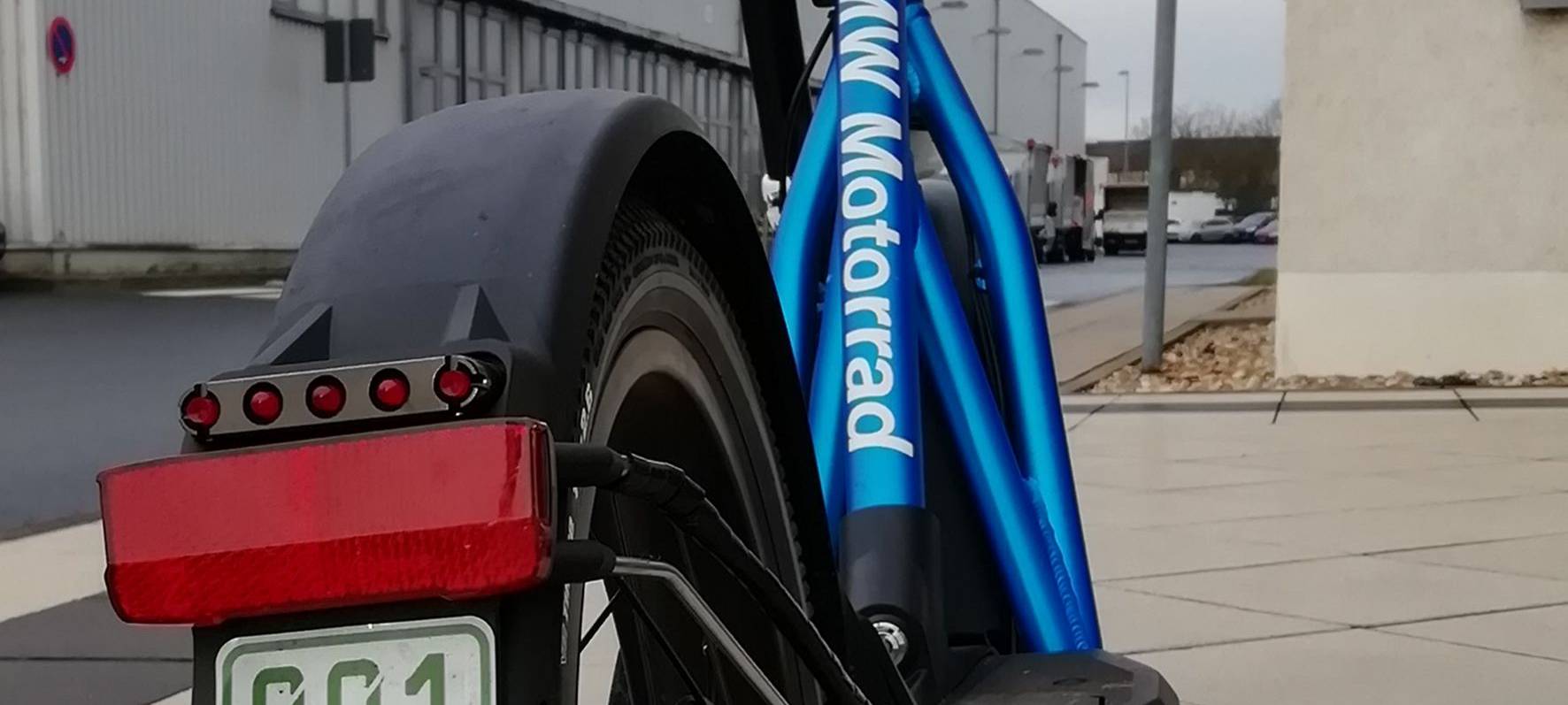 Mit 1,8 Promille durch Köln: Betrunkene E-Scooter-Fahrerin muss Führerschein abgeben
