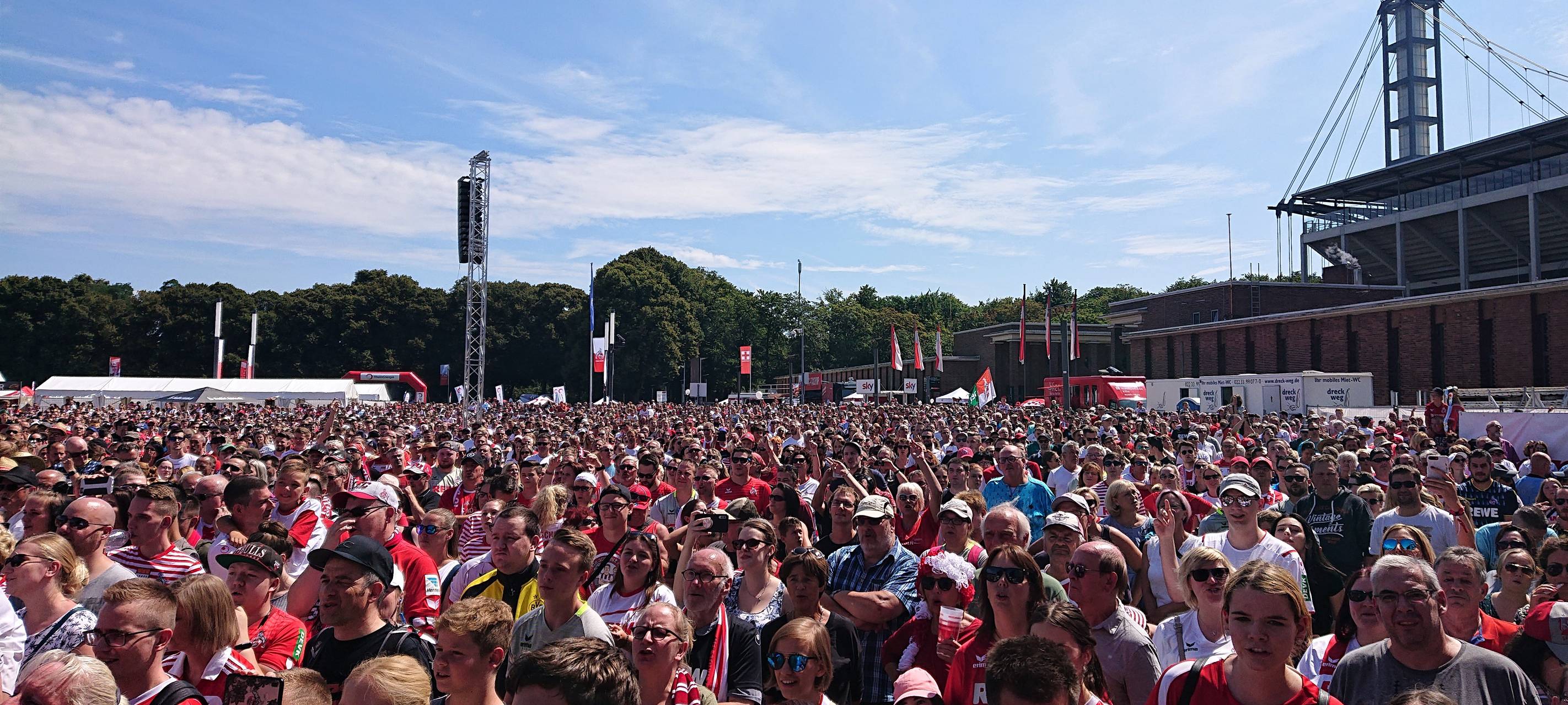 Saisoneröffnung und Testspiel beim 1. FC Köln