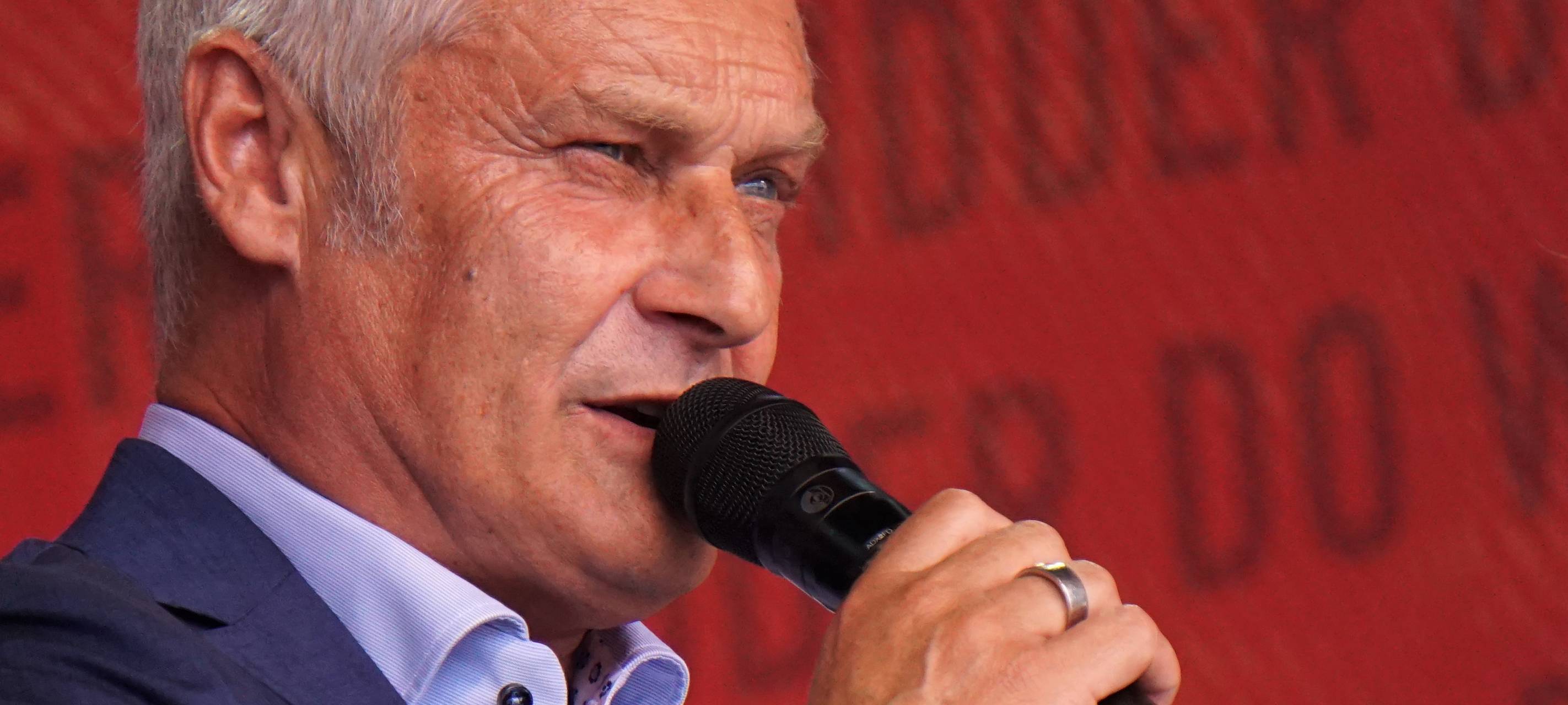 Armin Veh verlässt den 1.FC Köln