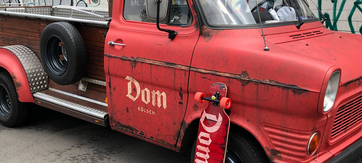 Modern, mobil, innovativ: Dom Kölsch verlost zwei exklusive E-Scooter