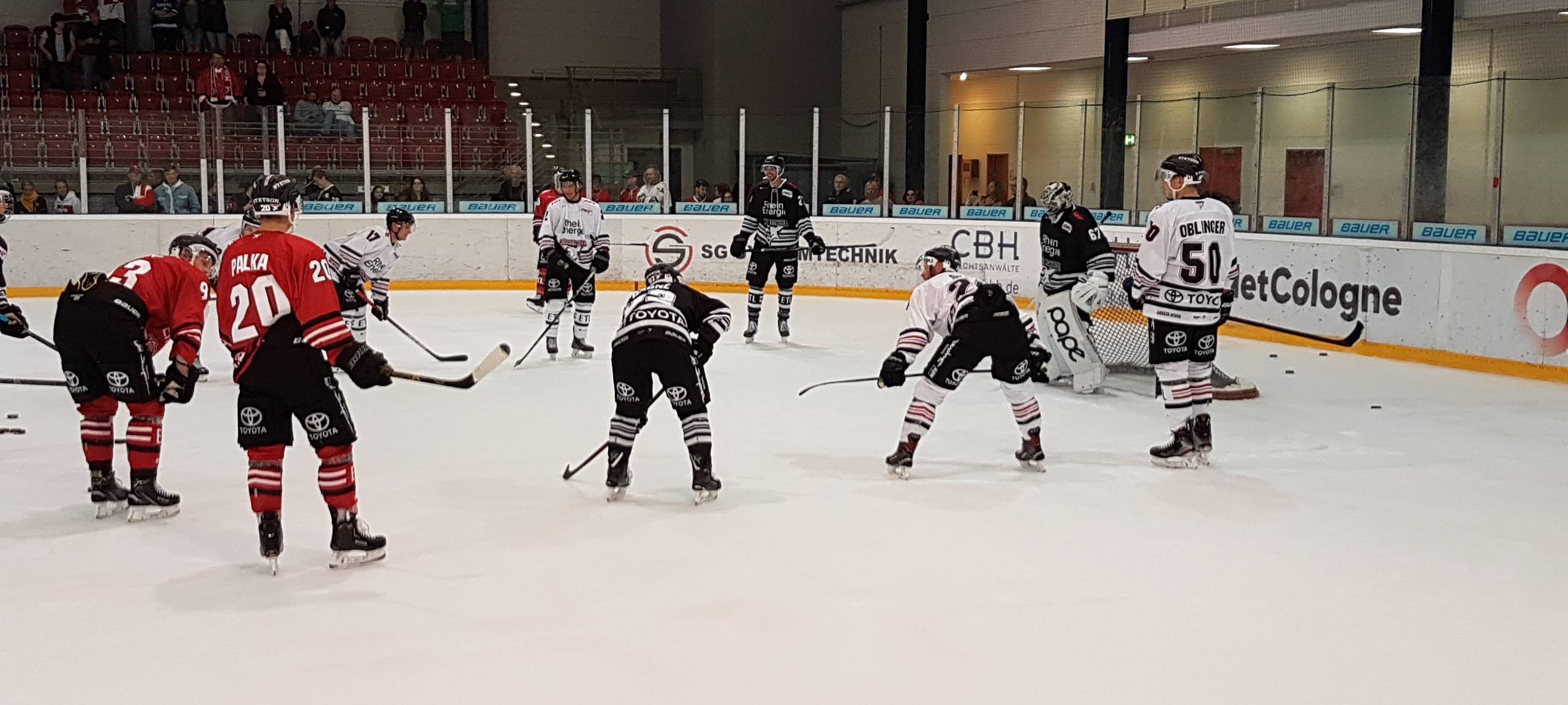 Kölner Haie gewinnen gegen Wolfsburg
